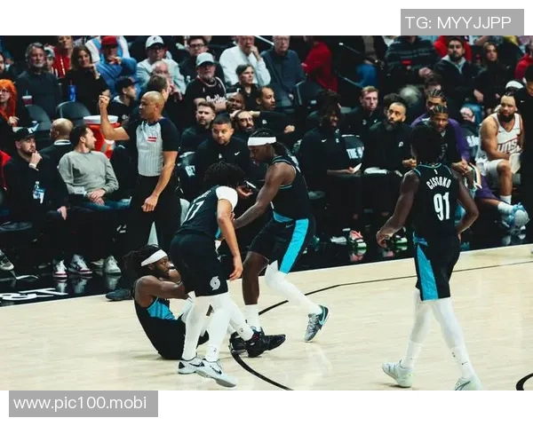 杨瀚森未登场!克林根空砍14+15,开拓者8人上双仍125-130不敌太阳 杨瀚森未登场!克林根空砍14+15,开拓者8人上双仍125-130不敌太阳